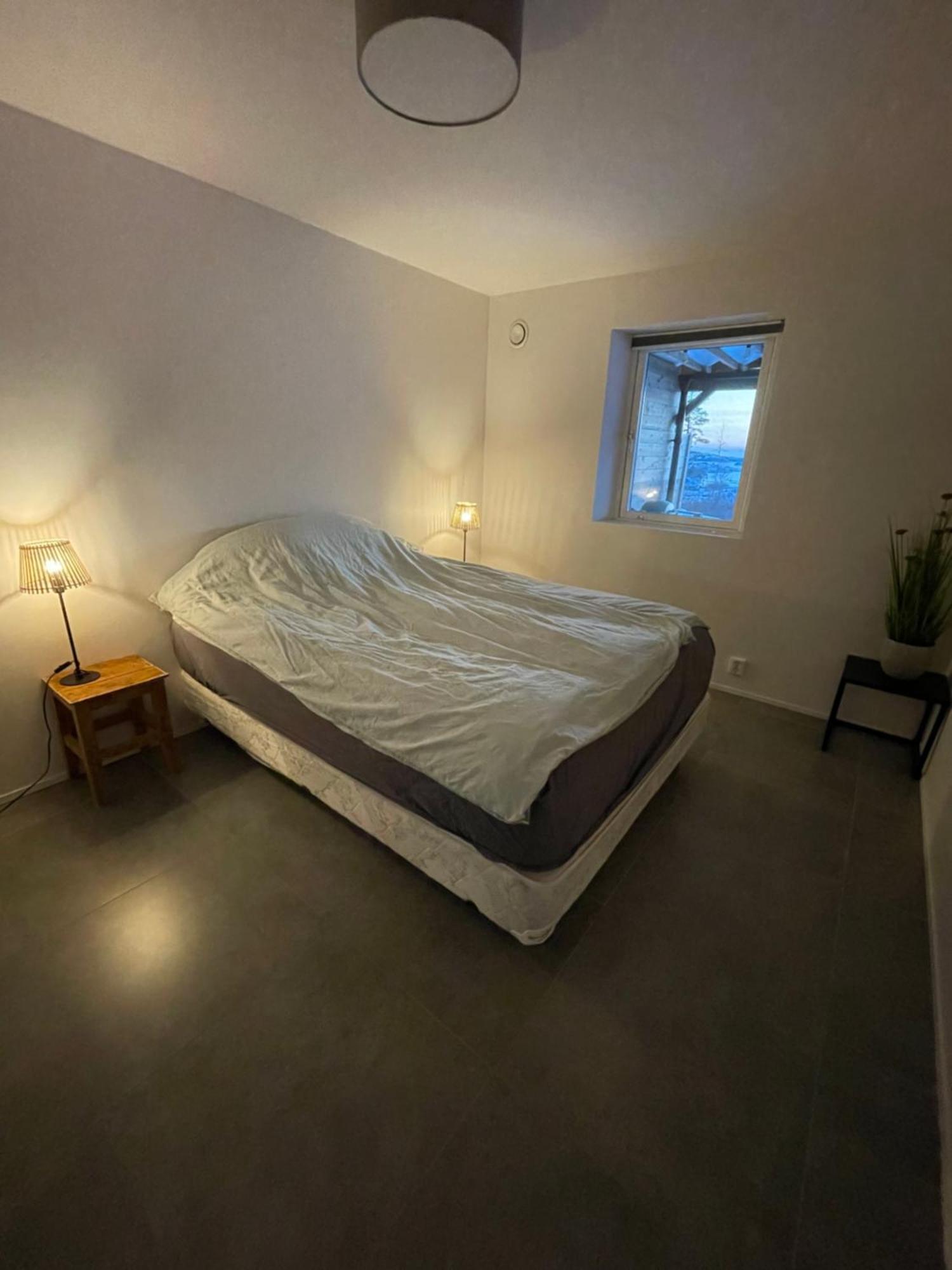 Ny Laegenhet Pa Markplan Med Havsutsikt Strömstad Esterno foto