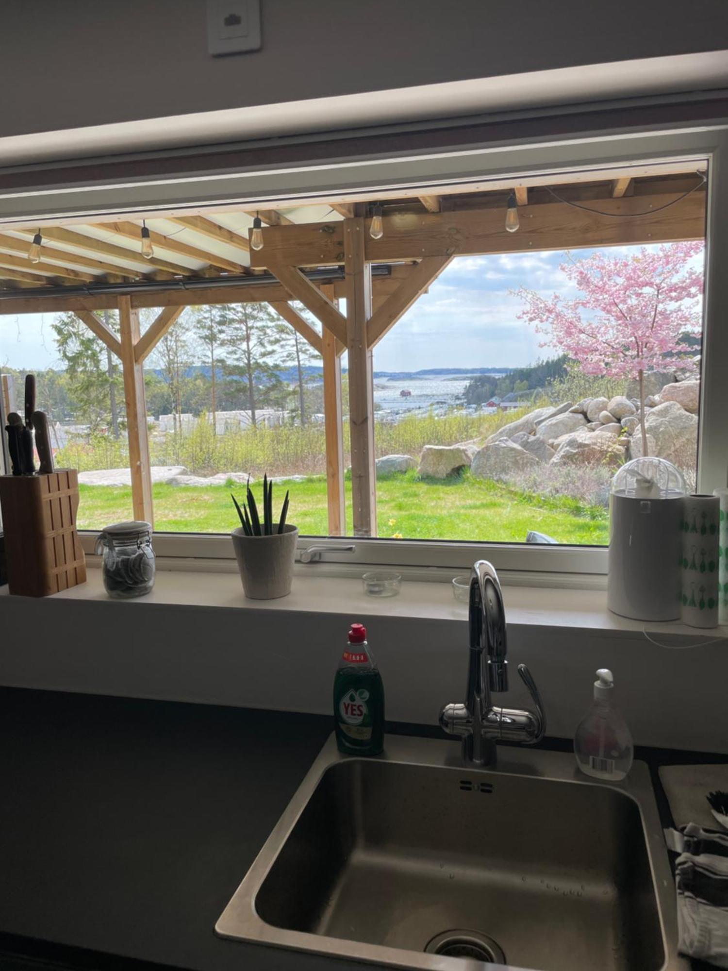 Ny Laegenhet Pa Markplan Med Havsutsikt Strömstad Esterno foto